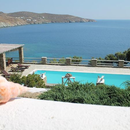 En Plo Aparthotel Agios Romanos Exteriör bild