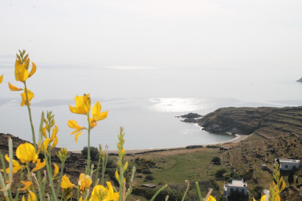 En Plo Aparthotel Agios Romanos Exteriör bild