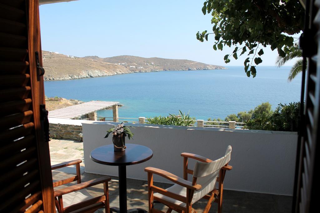 En Plo Aparthotel Agios Romanos Exteriör bild