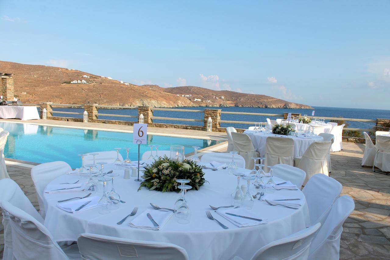 En Plo Aparthotel Agios Romanos Exteriör bild