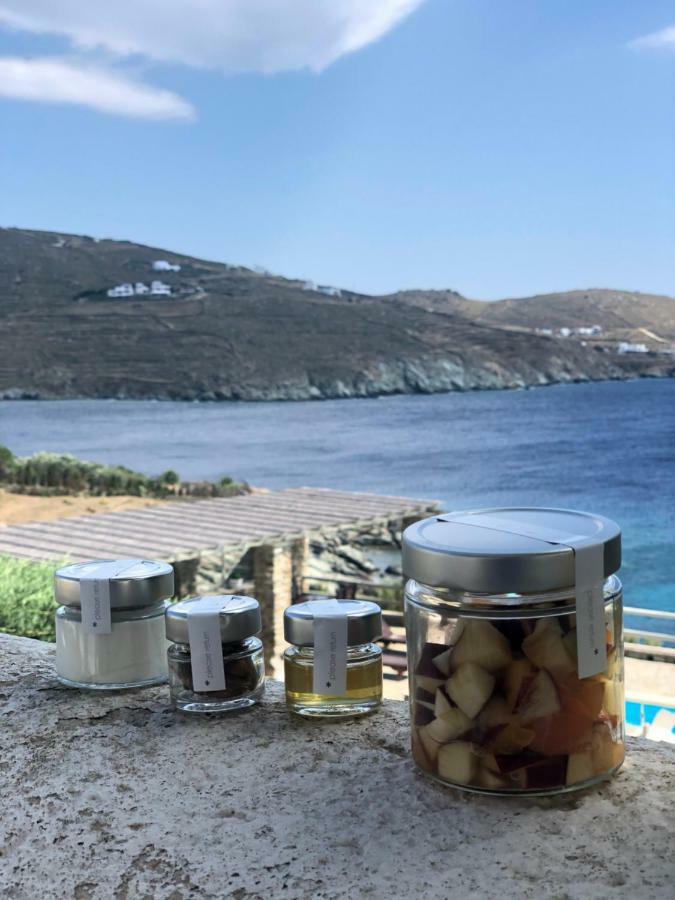 En Plo Aparthotel Agios Romanos Exteriör bild