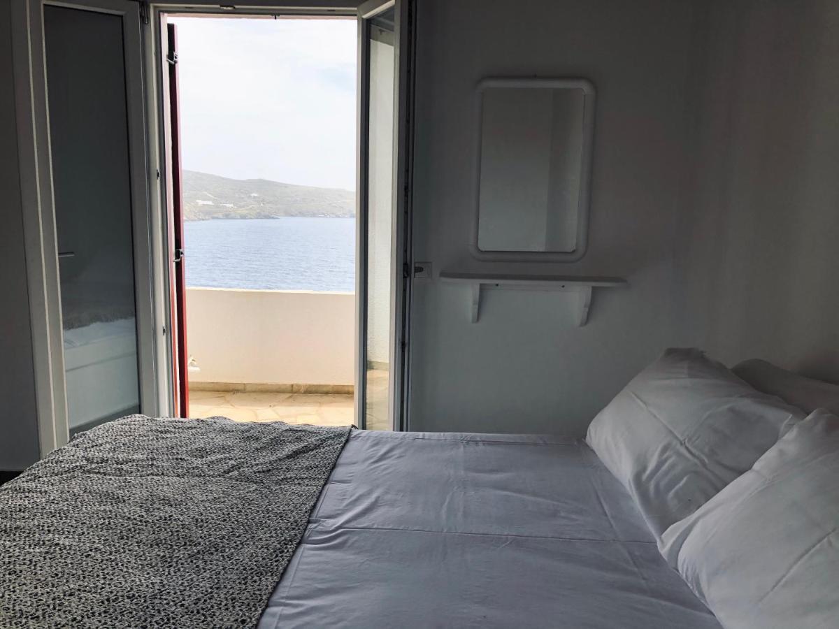 En Plo Aparthotel Agios Romanos Exteriör bild